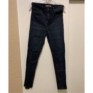 Levi - Mile High Super Skinny Black